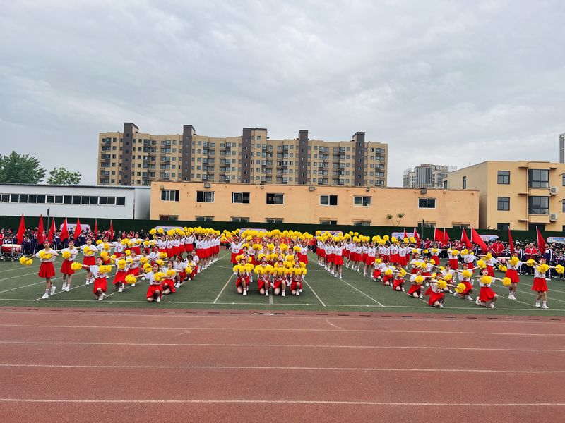 2022年4月27-29日，道清路小学组织第五届春季运动会3